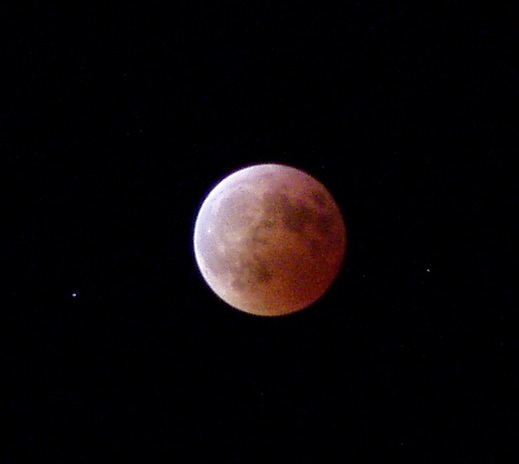 Pictures of the 4 March, 2007 lunar eclipse