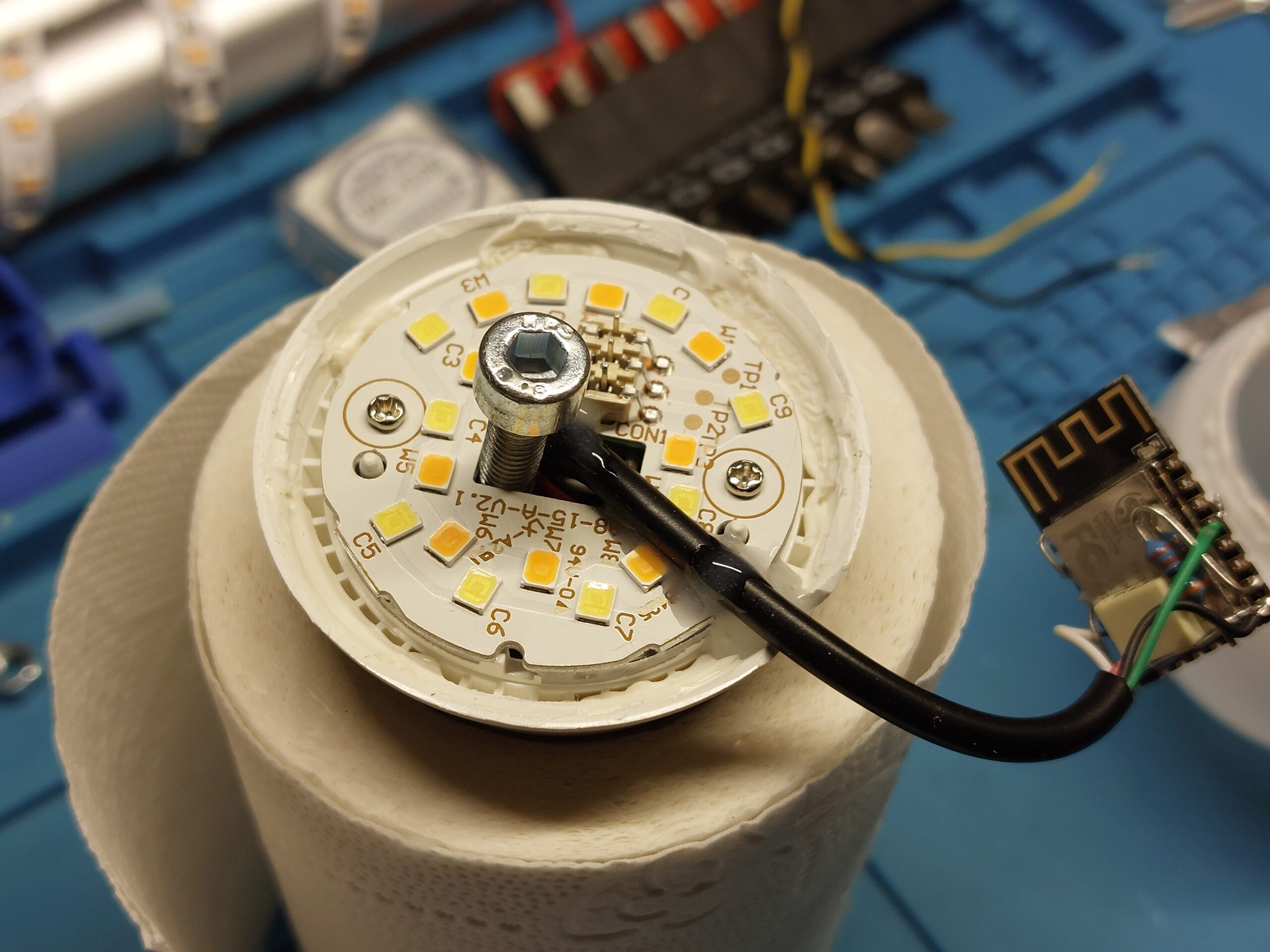 Playing With an Aqara Smart LED Bulb